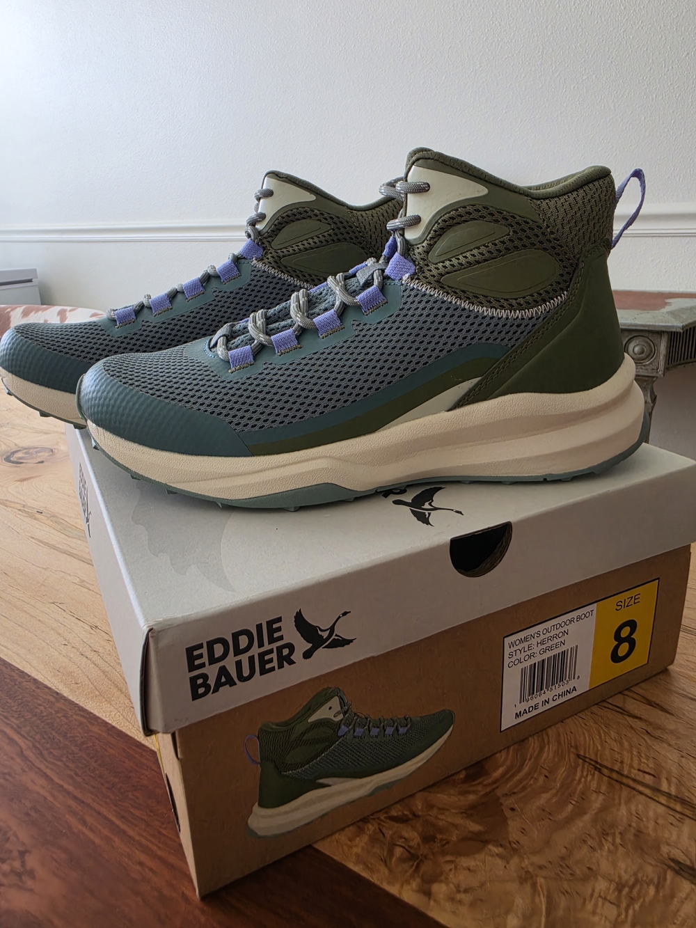 NEW Eddie Bauer Women's Outdoor hiking Boots - Green
